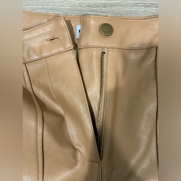Vylette Tan Faux Leather Jogger Pants Size 11 New With Tags - Picture 7 of 16